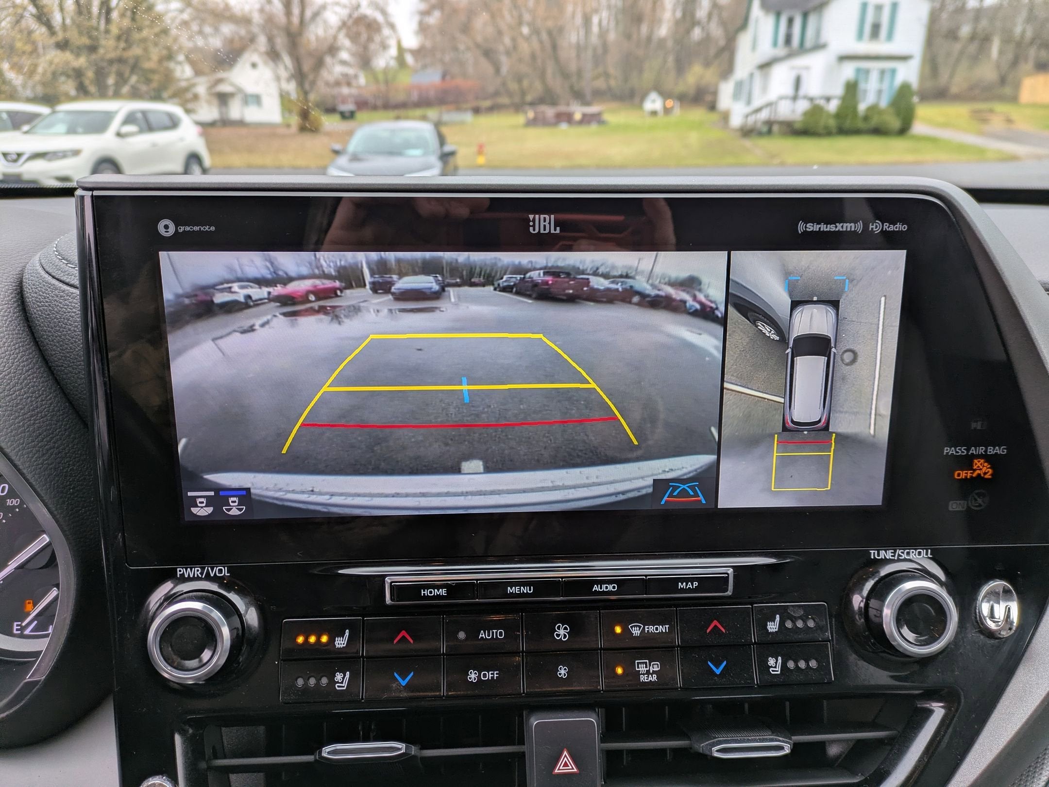 2021 Toyota Highlander Base