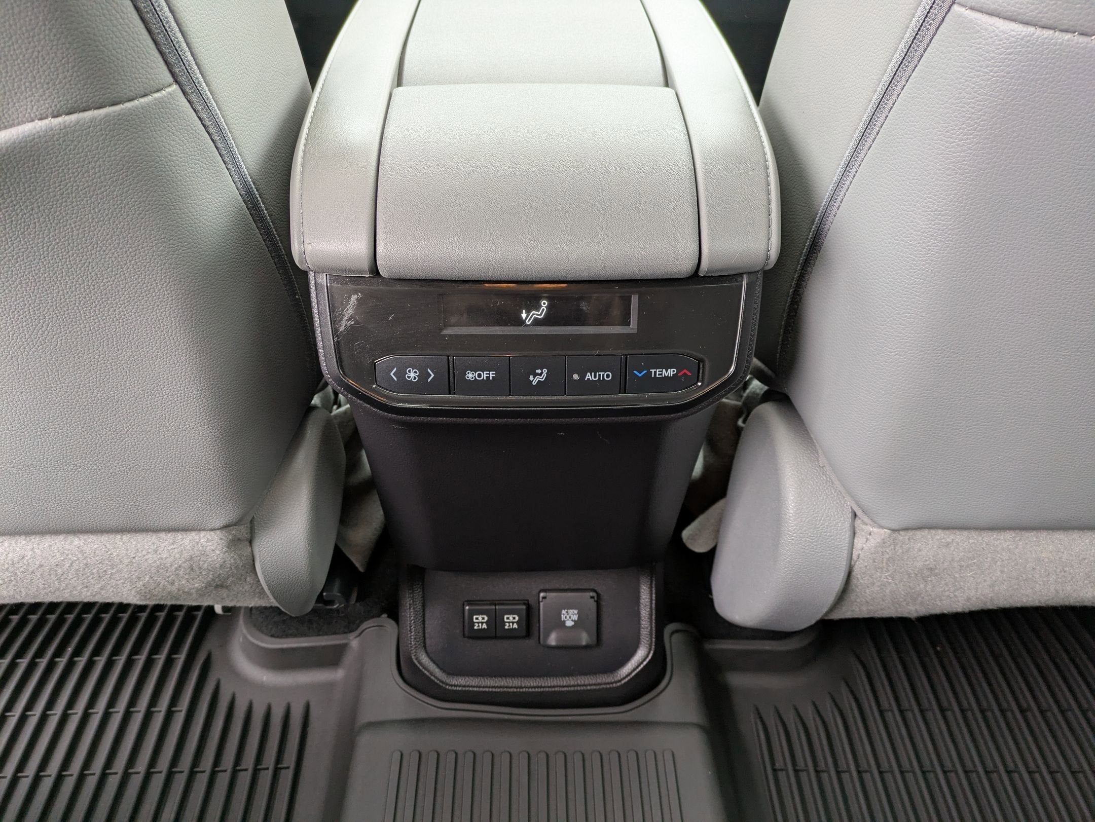 2021 Toyota Highlander Base