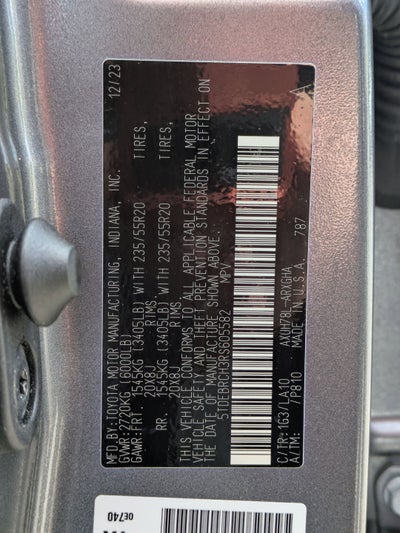 2024 Toyota Highlander Hybrid Platinum