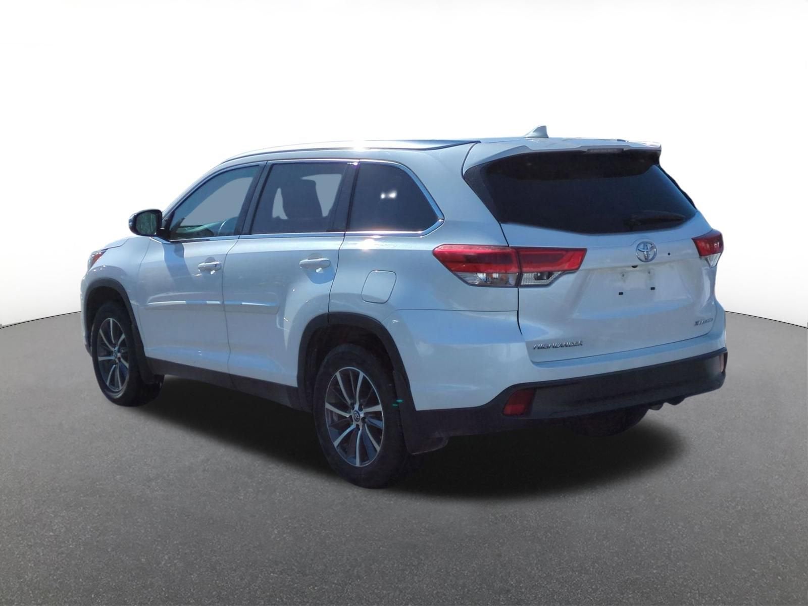 2019 Toyota Highlander Base