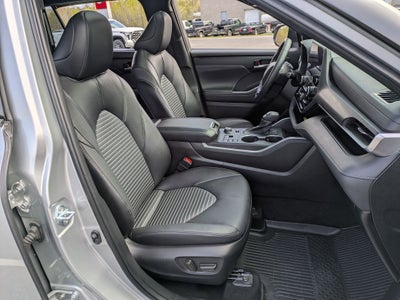 2023 Toyota Highlander XSE