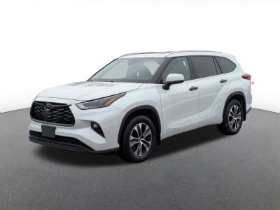 2023 Toyota Highlander Base