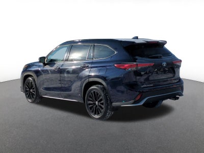 2023 Toyota Highlander Base