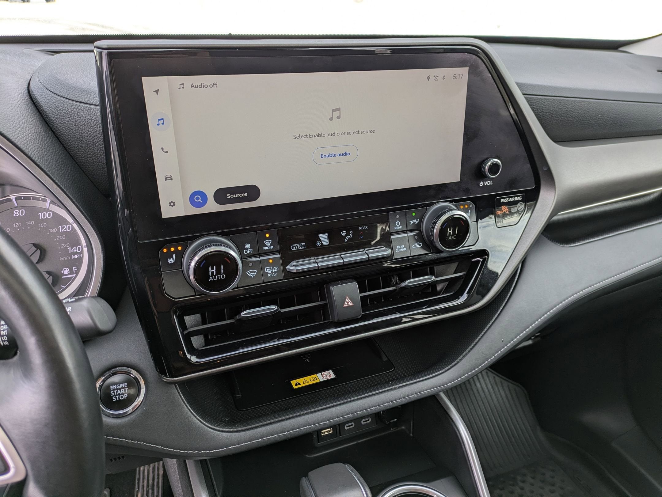 2023 Toyota Highlander Base