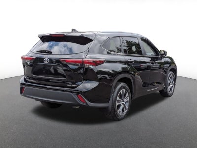 2024 Toyota Highlander Base