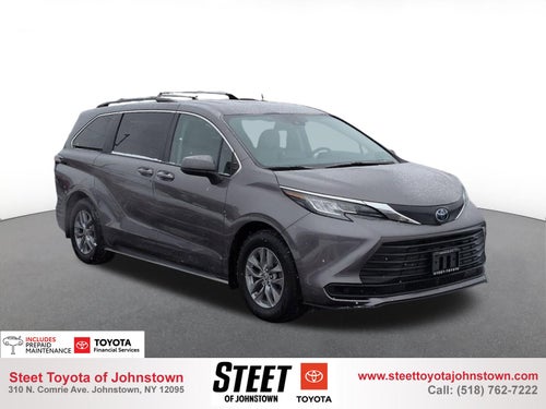 2023 Toyota Sienna LE