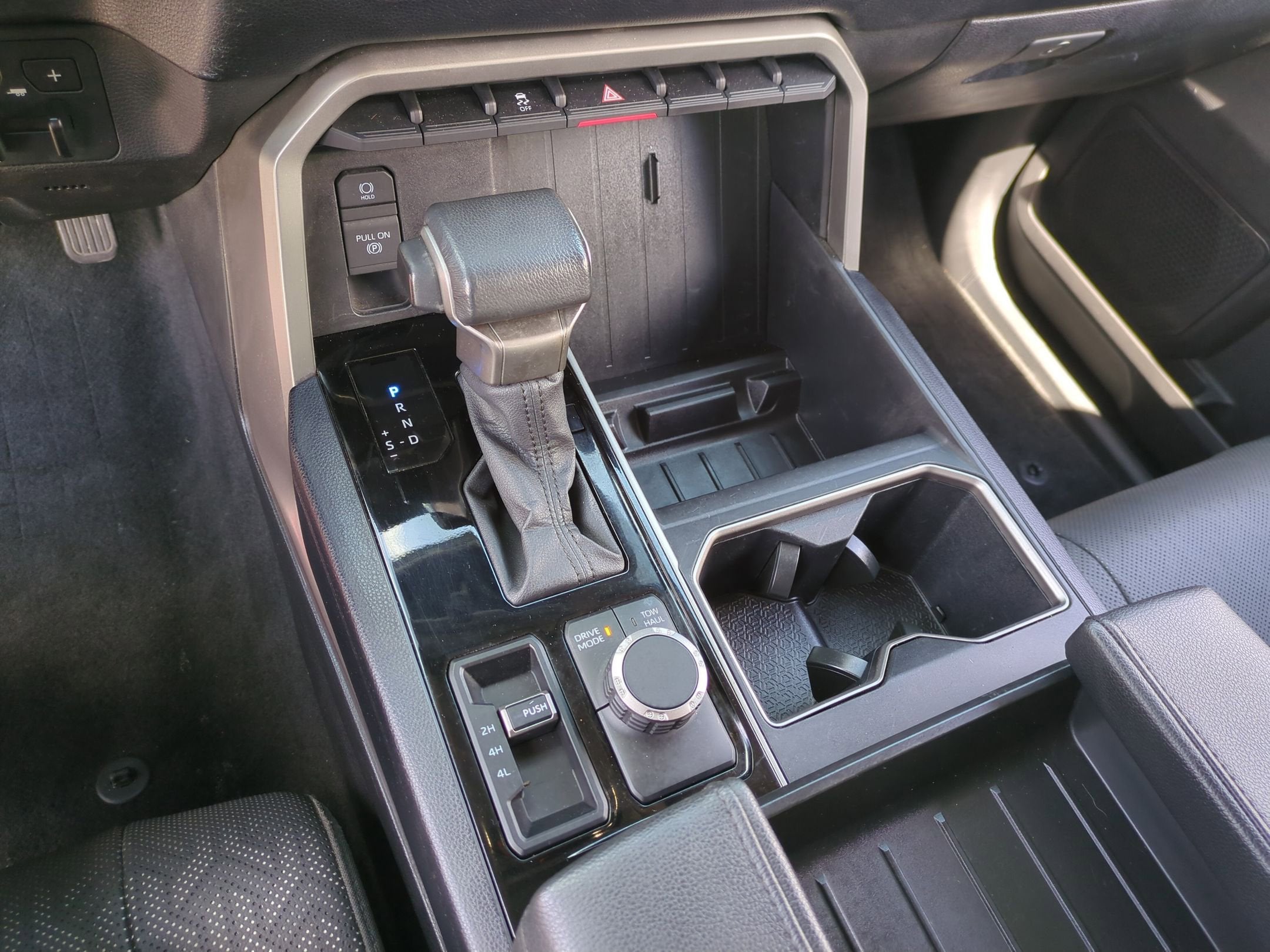 2024 Toyota Tundra 4WD SR5