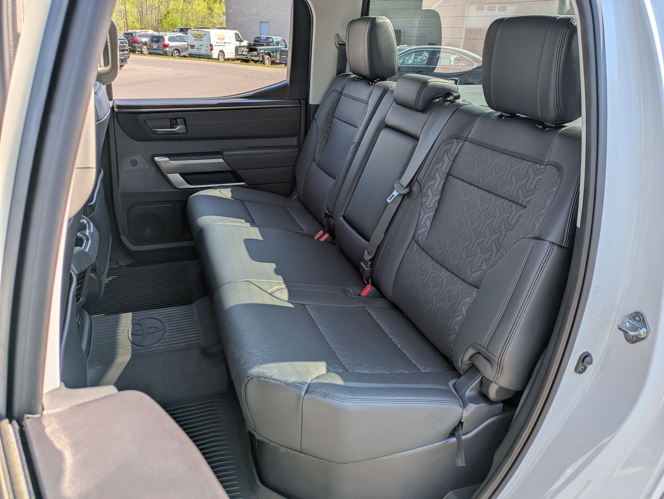 2024 Toyota Tundra 4WD SR5