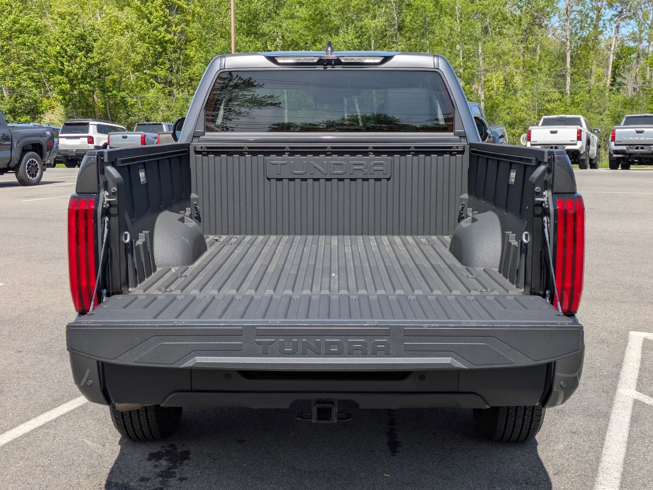 2024 Toyota Tundra 4WD SR5