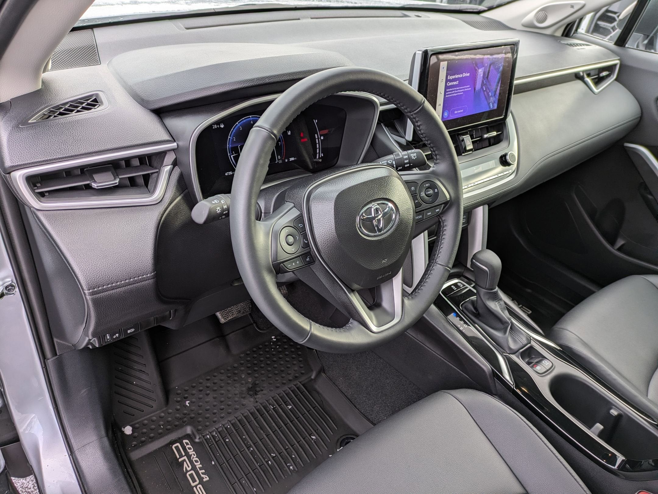 2025 Toyota Corolla Cross XLE