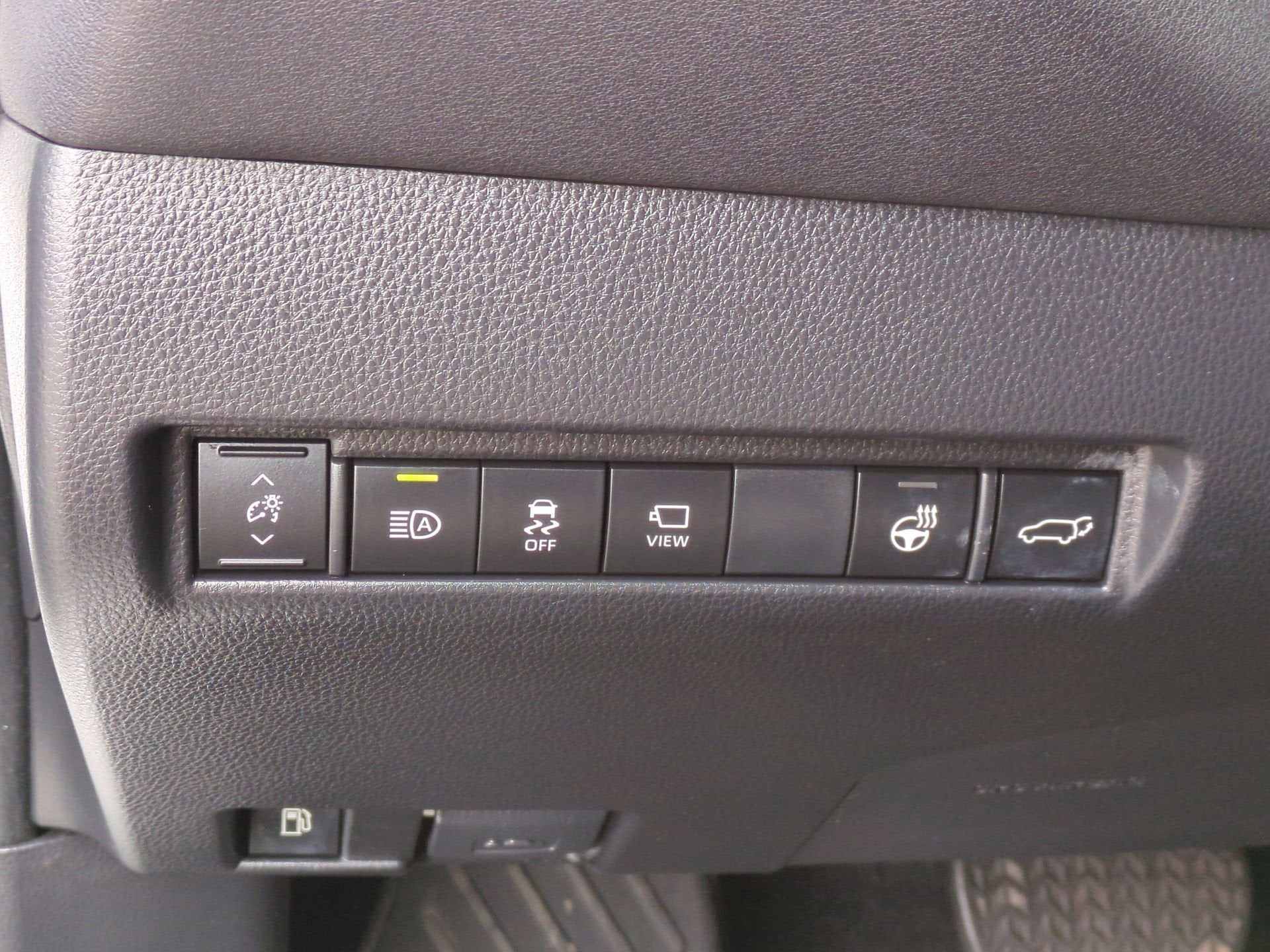 2023 Toyota Venza Base