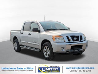 2013 Nissan Titan SV