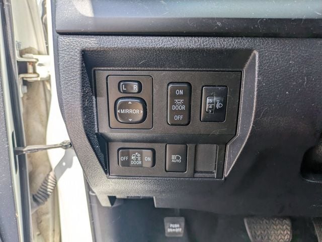 2018 Toyota Tundra SR