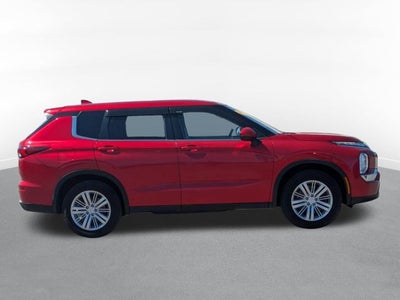 2022 Mitsubishi Outlander ES