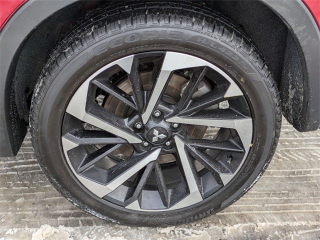 2022 Mitsubishi Outlander SE