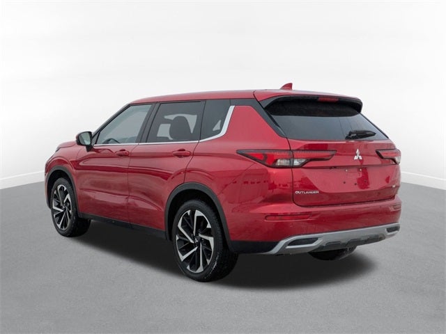 2022 Mitsubishi Outlander SE