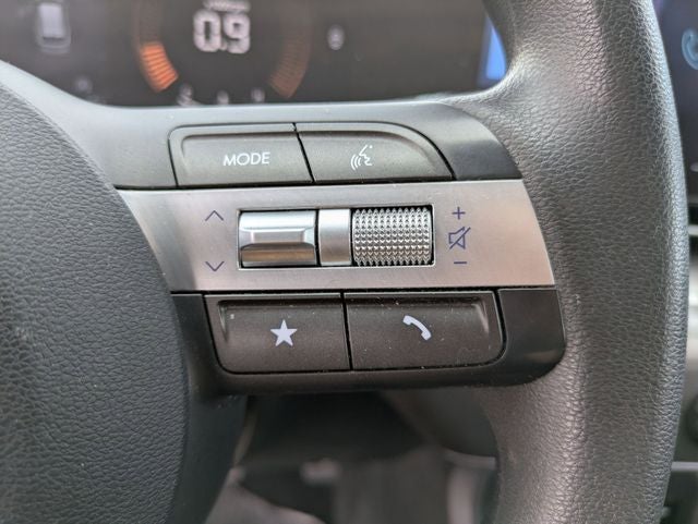 2025 Hyundai Kona SE