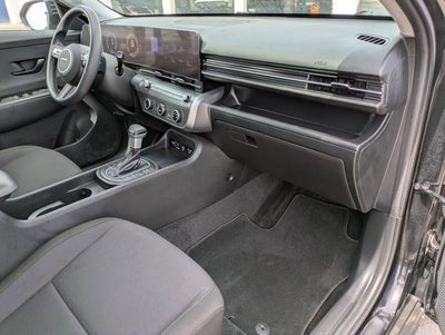 2025 Hyundai Kona SE