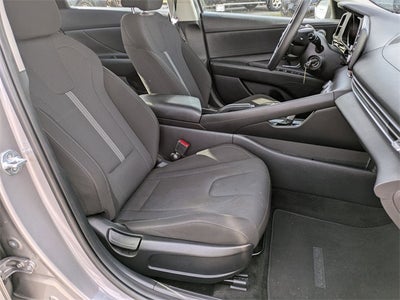 2021 Hyundai Elantra SE