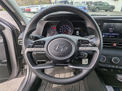 2021 Hyundai Elantra SE