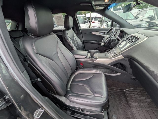 2020 Lincoln Nautilus Standard