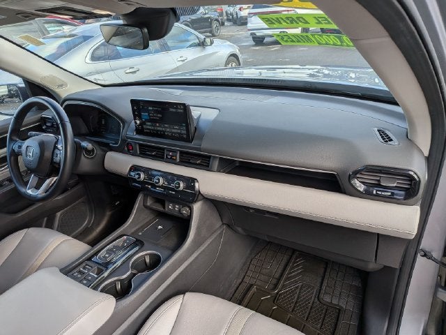2023 Honda Pilot Touring 8 Seater