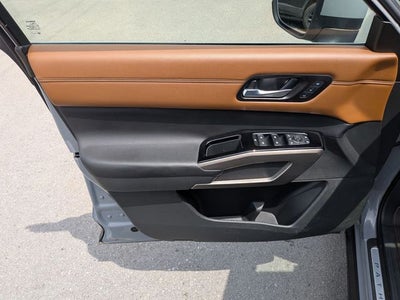 2024 Nissan Pathfinder Platinum