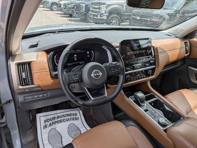 2024 Nissan Pathfinder Platinum