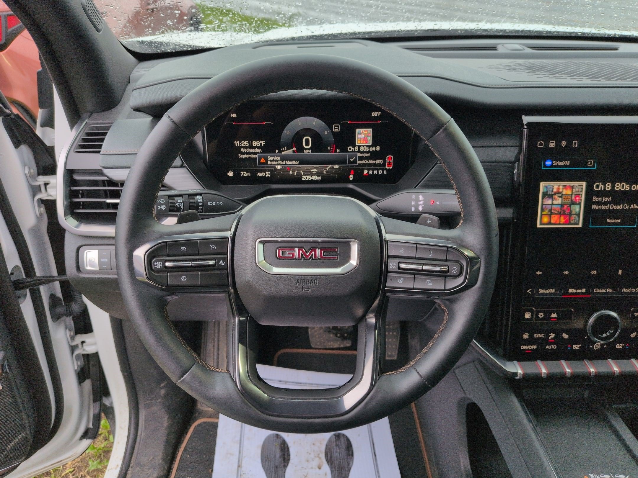 2024 GMC Acadia AT4