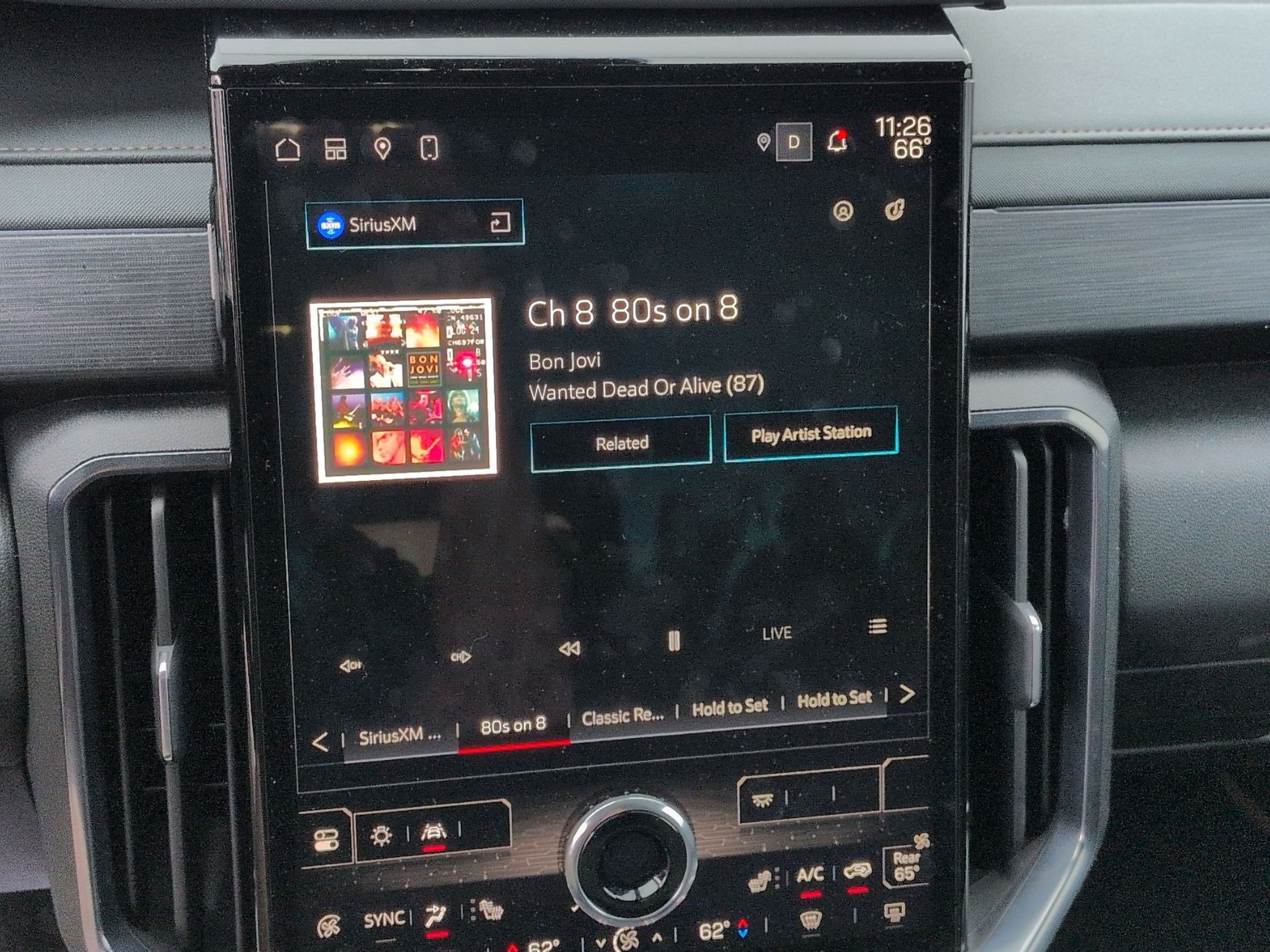 2024 GMC Acadia AT4