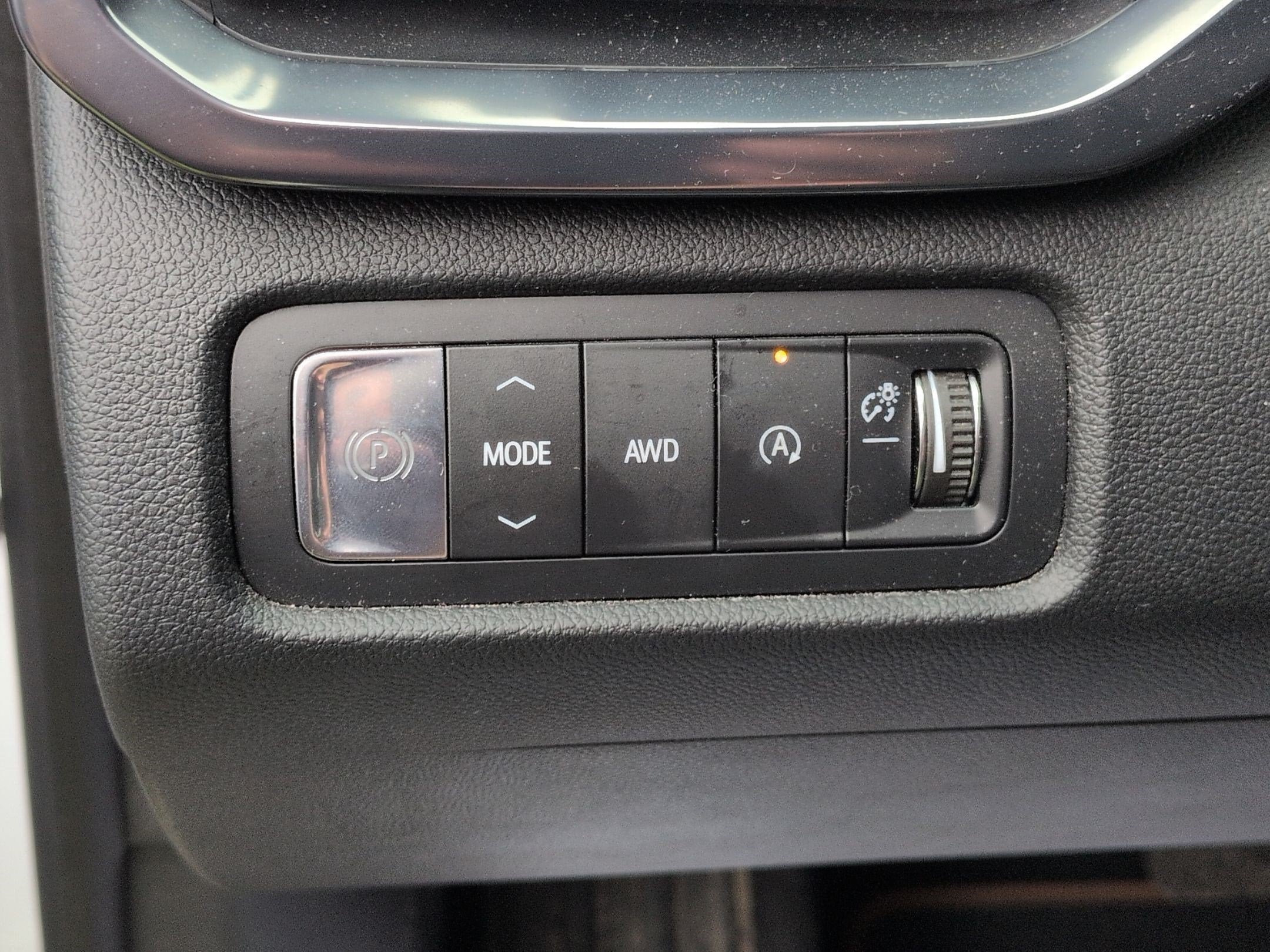 2024 GMC Acadia AT4