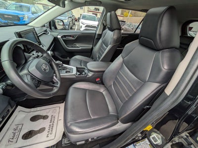 2020 Toyota RAV4 XLE Premium