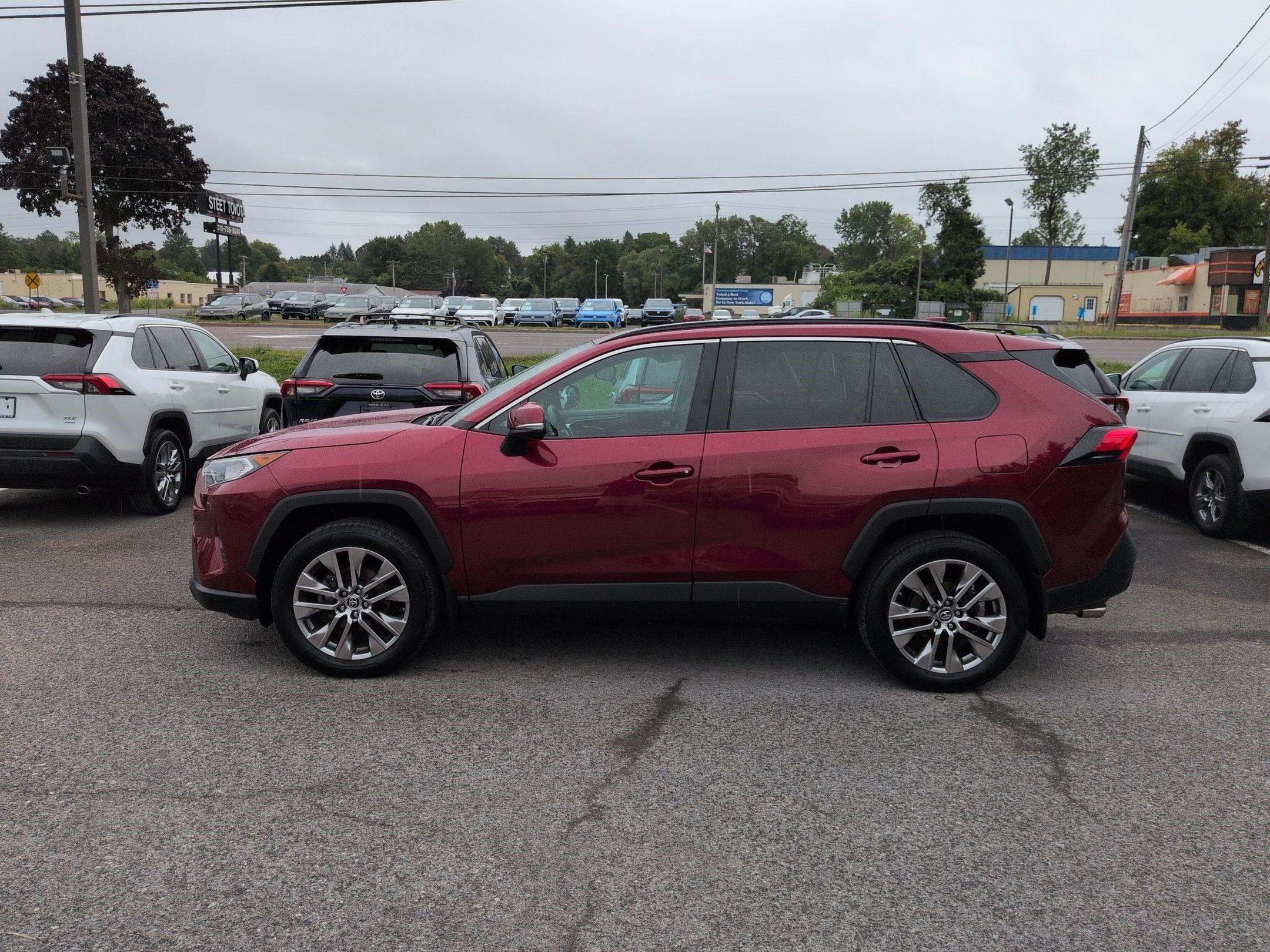2019 Toyota RAV4 XLE Premium
