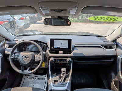 2023 Toyota RAV4 LE