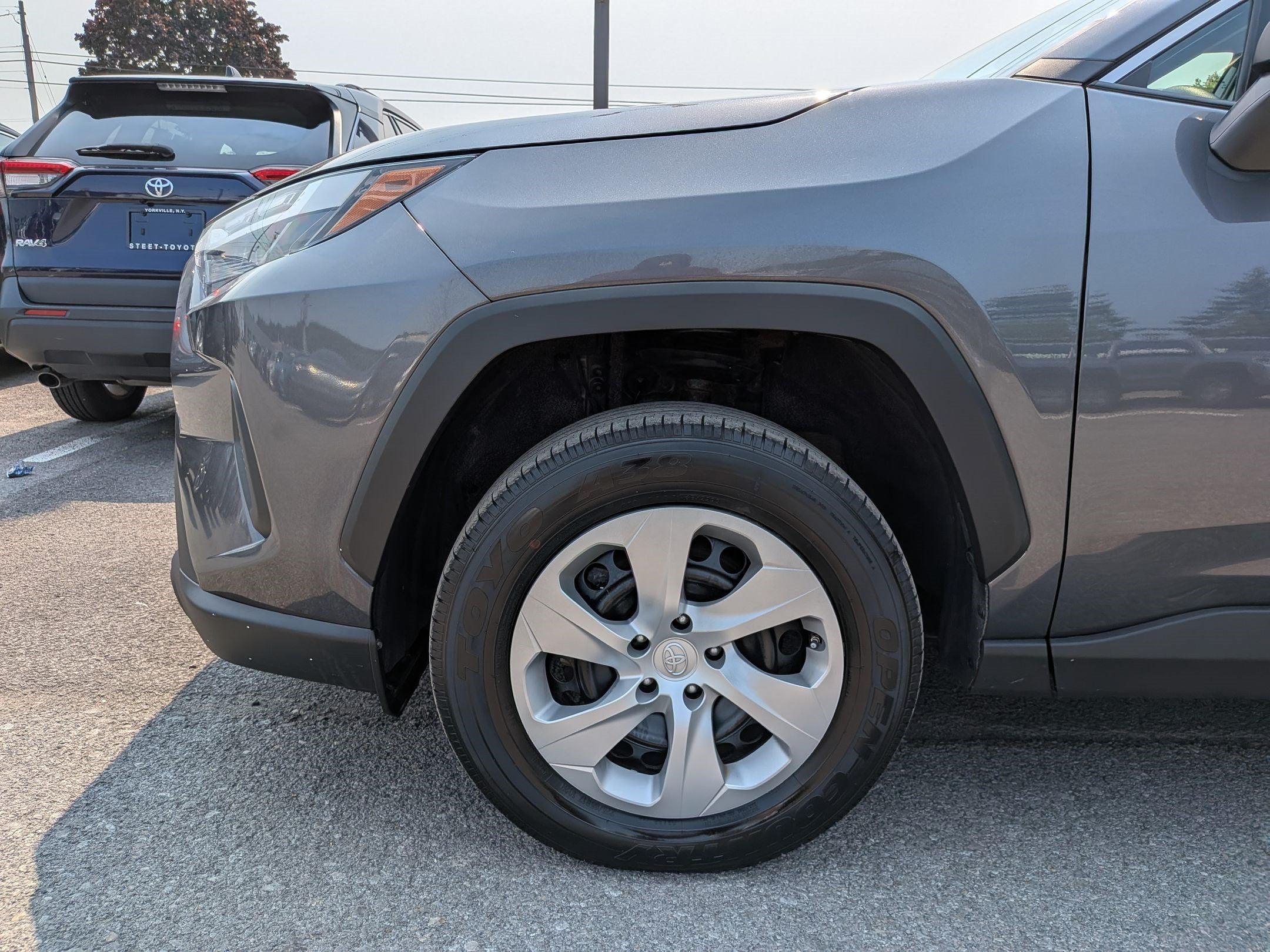2023 Toyota RAV4 LE