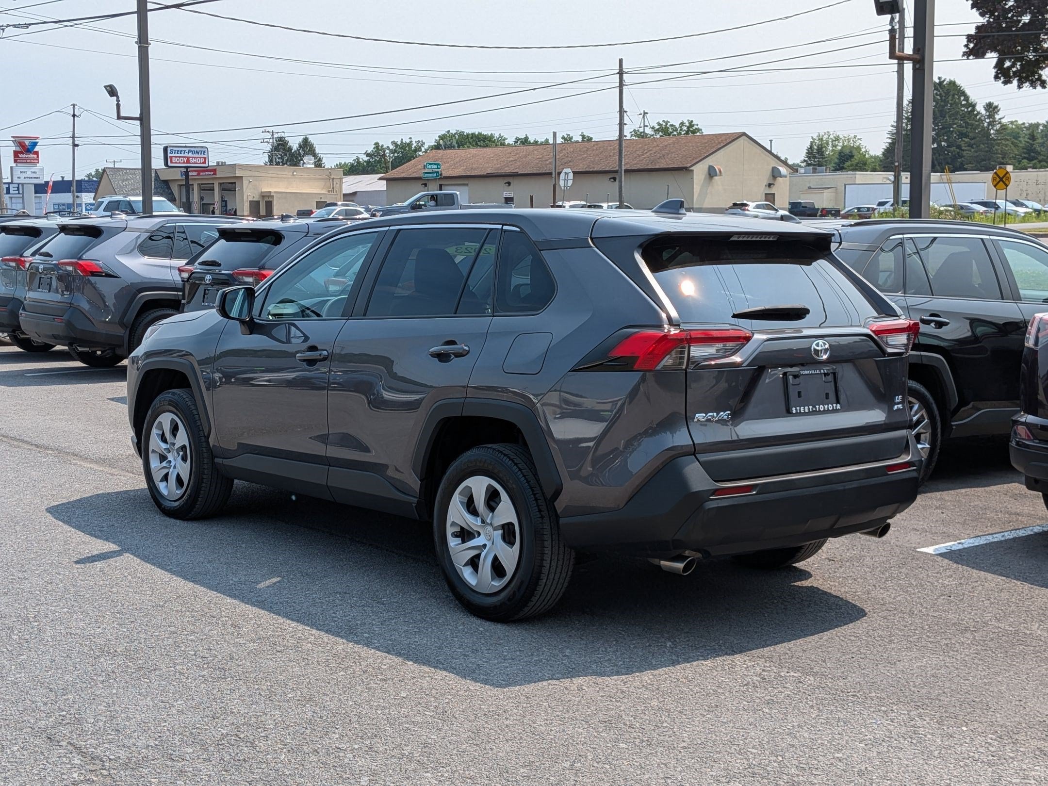 2023 Toyota RAV4 LE