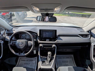 2022 Toyota RAV4 LE