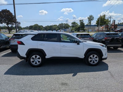 2022 Toyota RAV4 LE