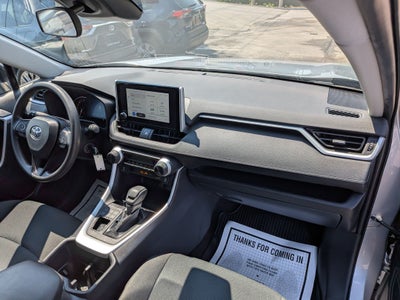 2025 Toyota RAV4 LE