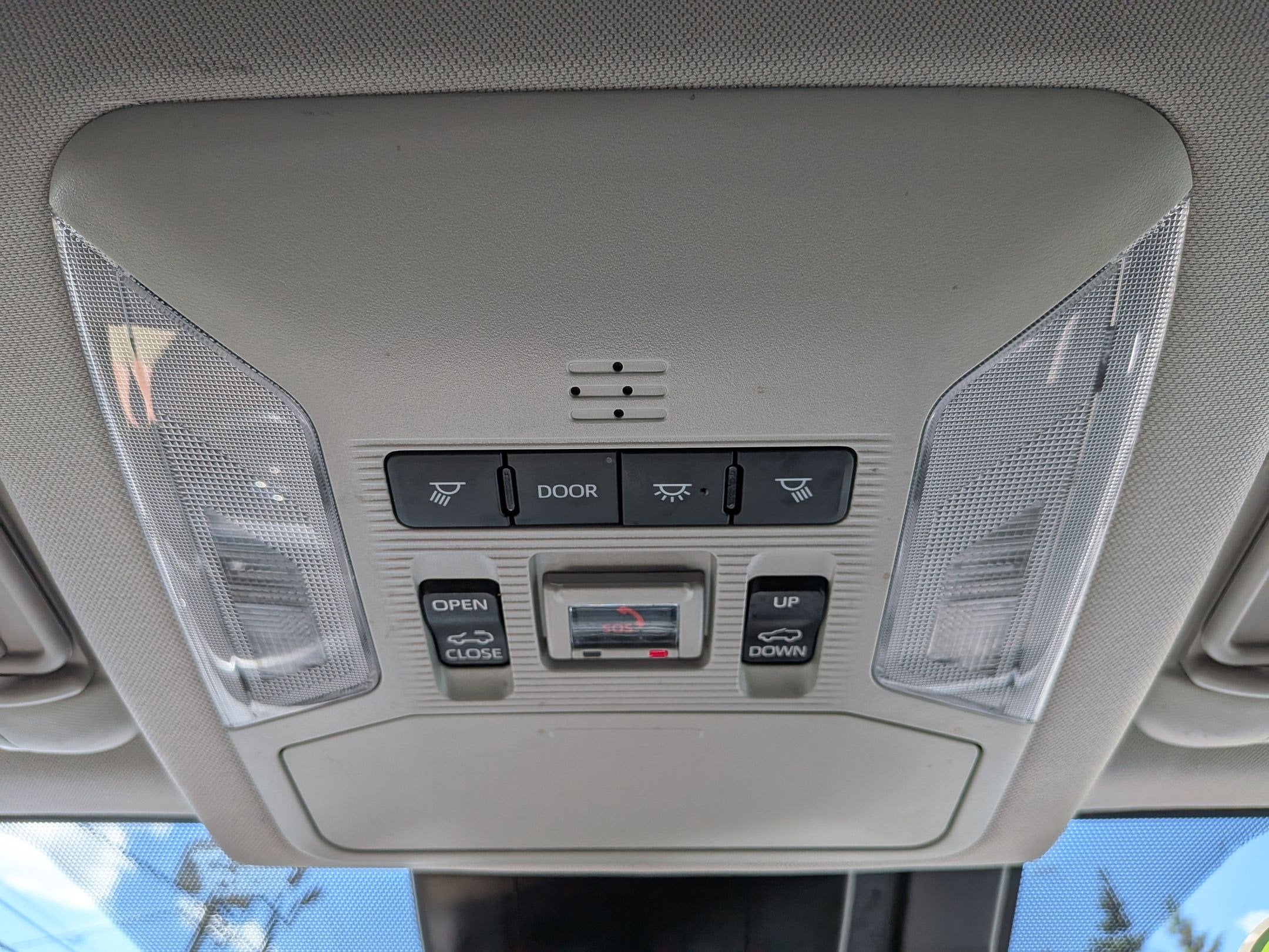 2022 Toyota RAV4 Limited w/ Cold Weather Pkg