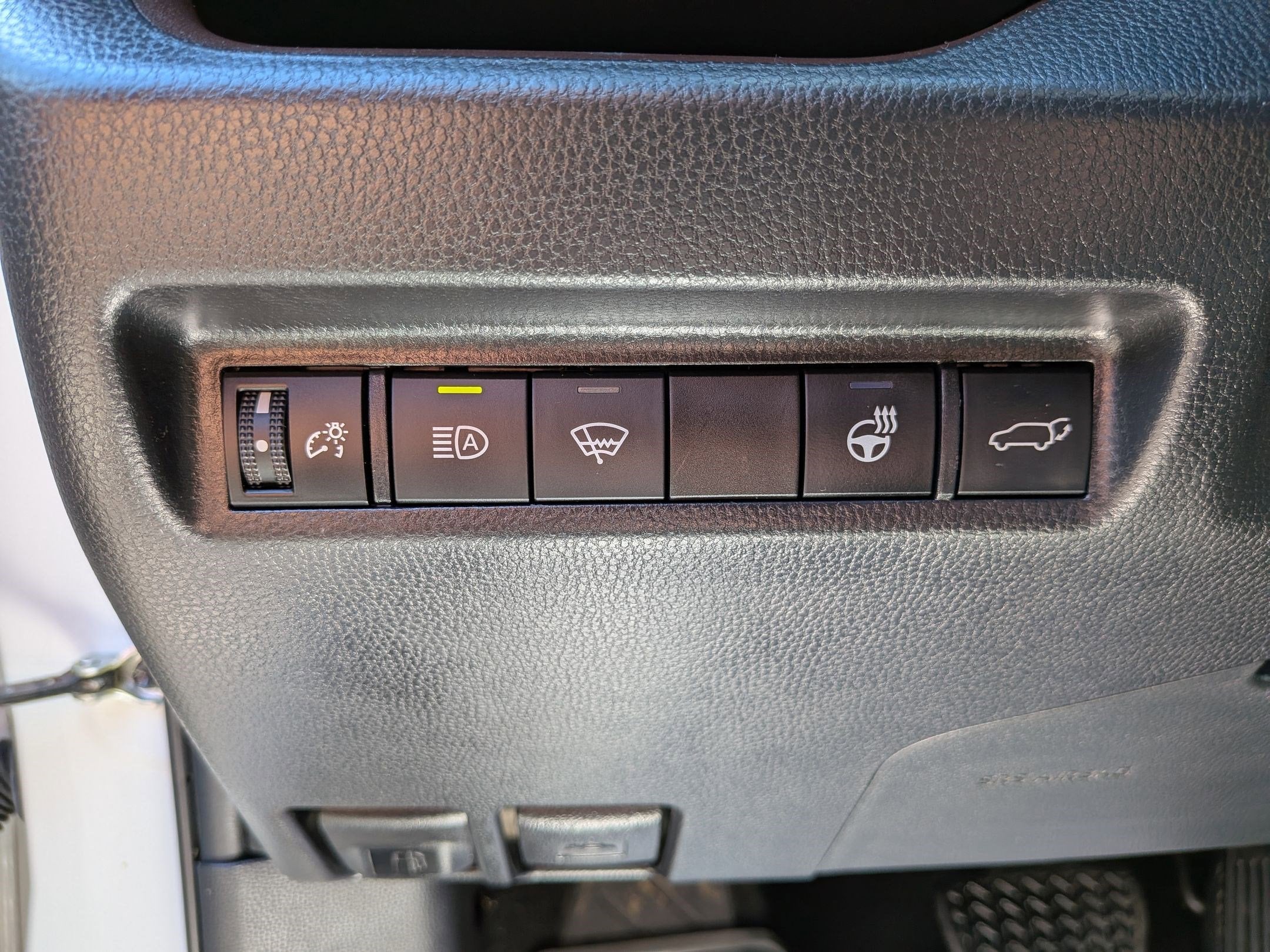 2022 Toyota RAV4 Limited w/ Cold Weather Pkg