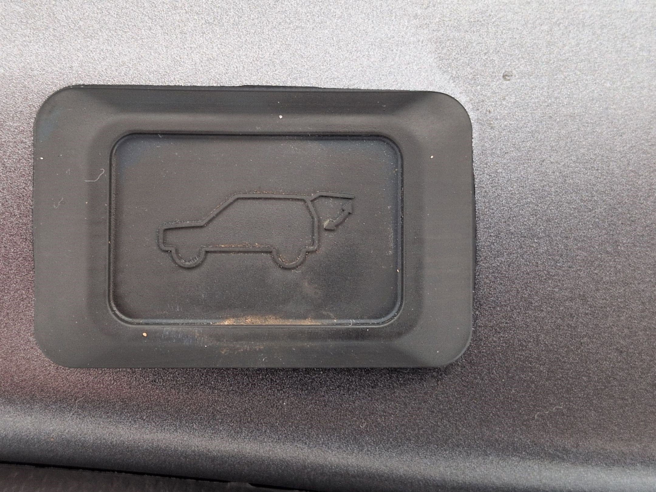 2023 Toyota RAV4 XLE w/ Convenience & Cold Weather Pkg