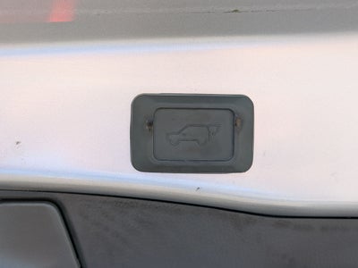 2019 Toyota RAV4 XLE w/ Convenience & Cold Weather Pkg