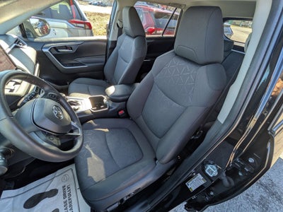 2024 Toyota RAV4 Hybrid XLE w/ Convenience & Cold Weather Pkg