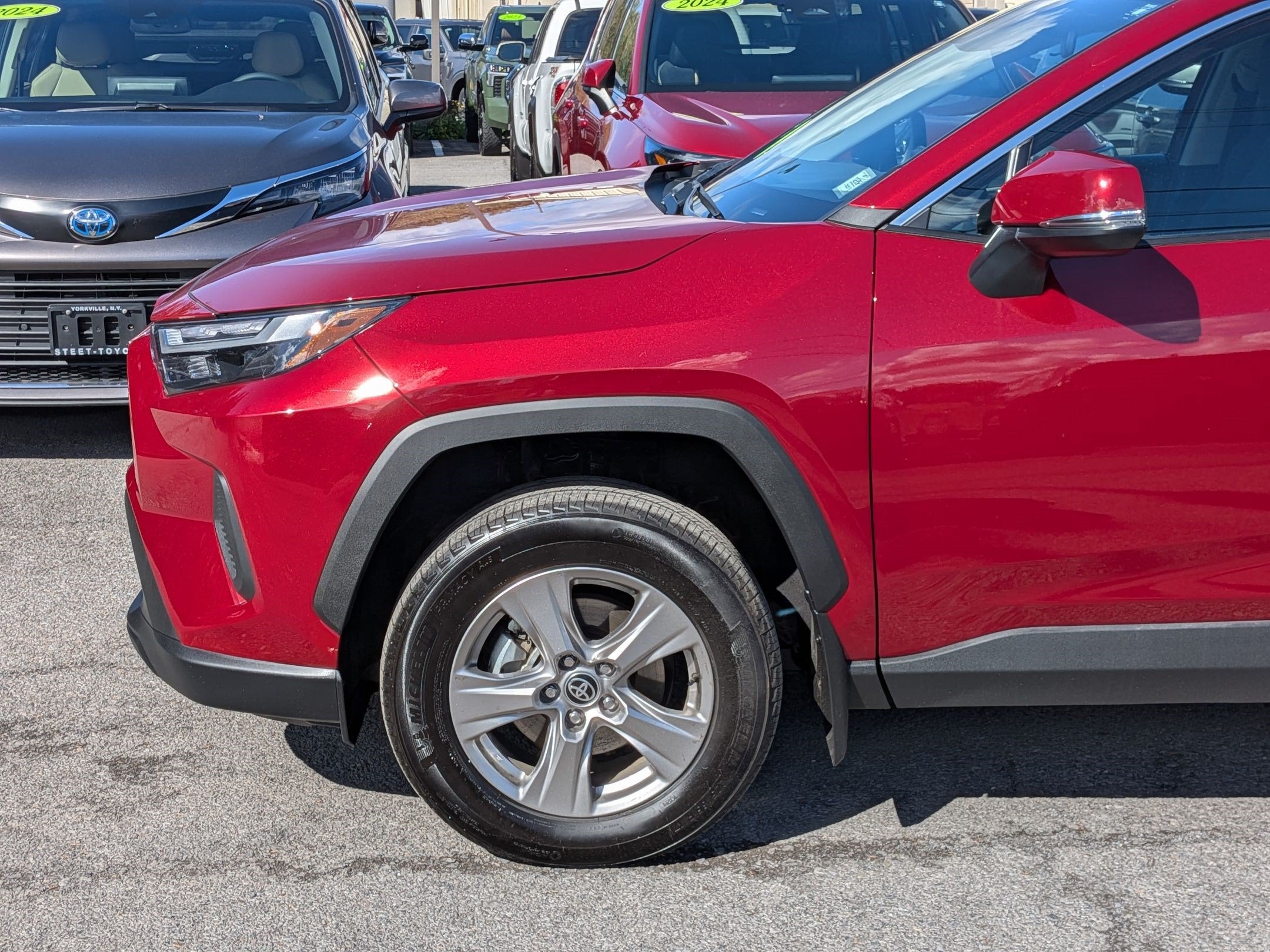 2024 Toyota RAV4 Hybrid XLE