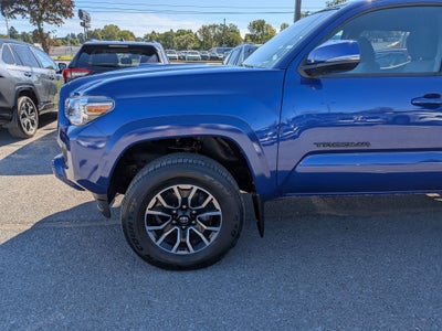 2022 Toyota Tacoma TRD Sport V6