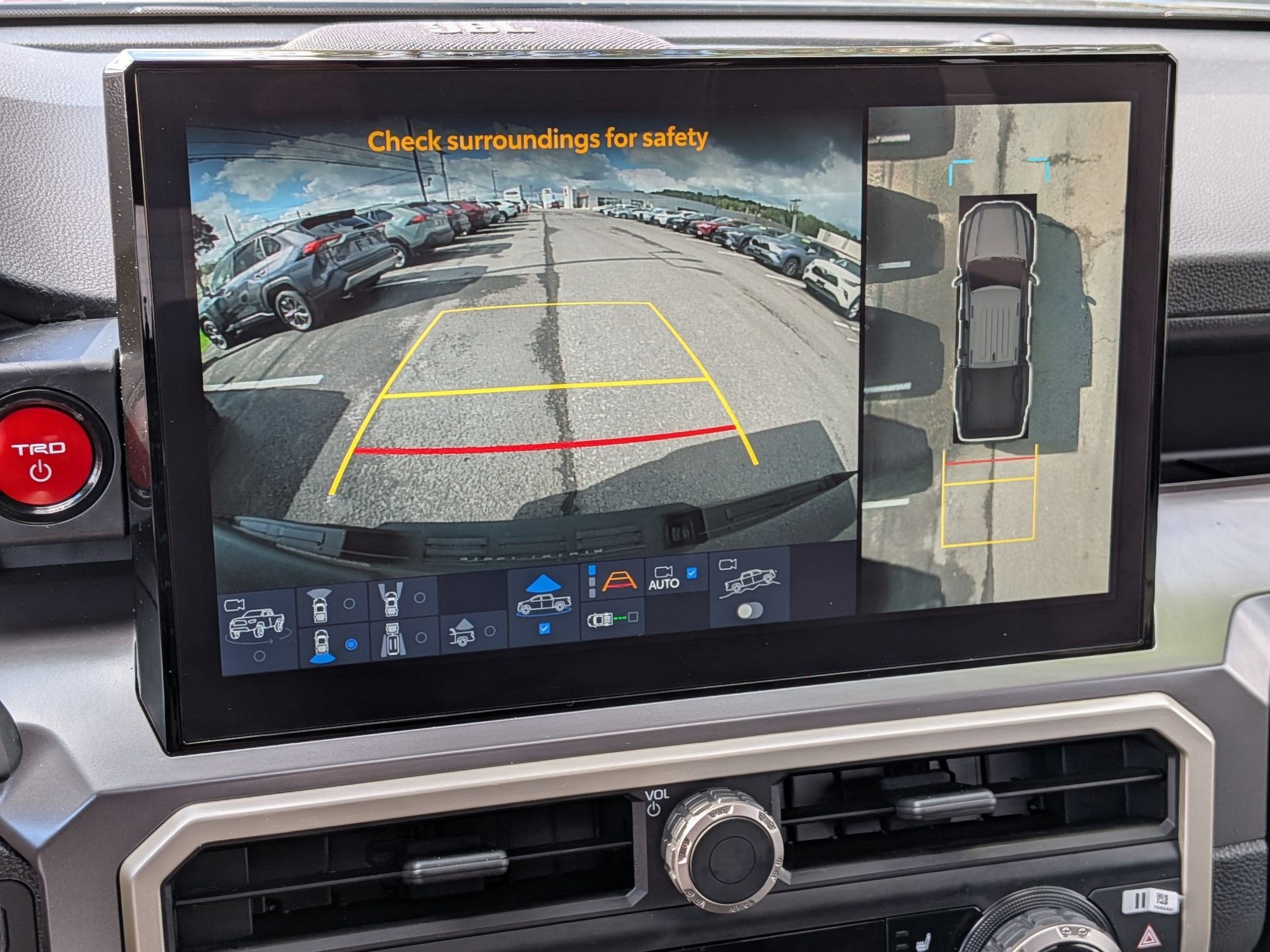 2025 Toyota Tacoma Hybrid TRD Off Road