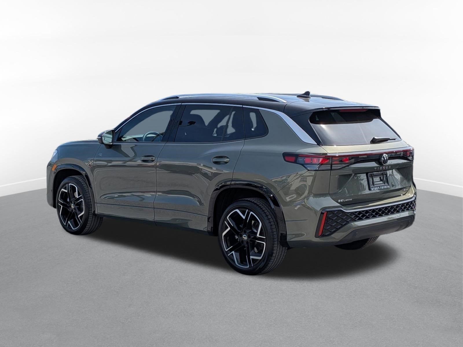 2026 Volkswagen Tiguan 2.0T SEL R-Line Turbo