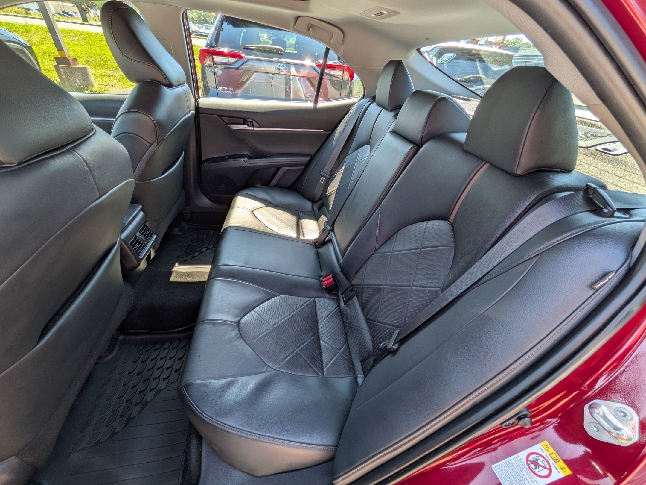 2019 Toyota Camry XLE w/ Driver Assist & Nav Pkg