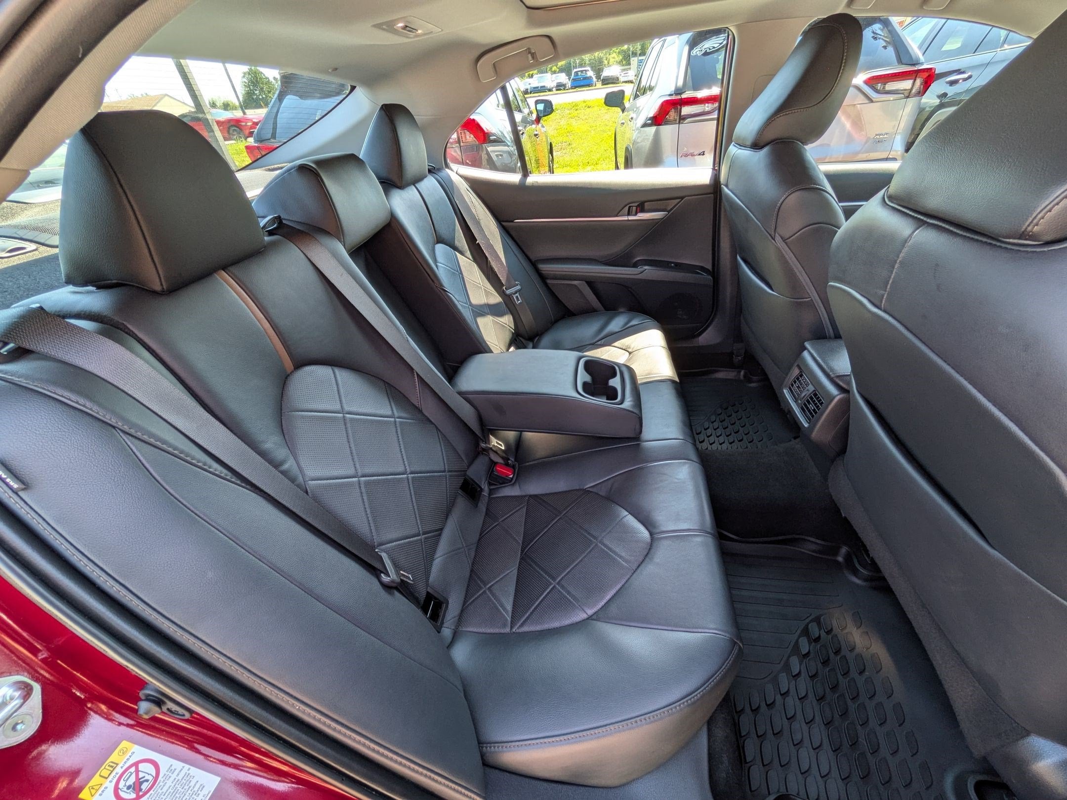 2019 Toyota Camry XLE w/ Driver Assist & Nav Pkg